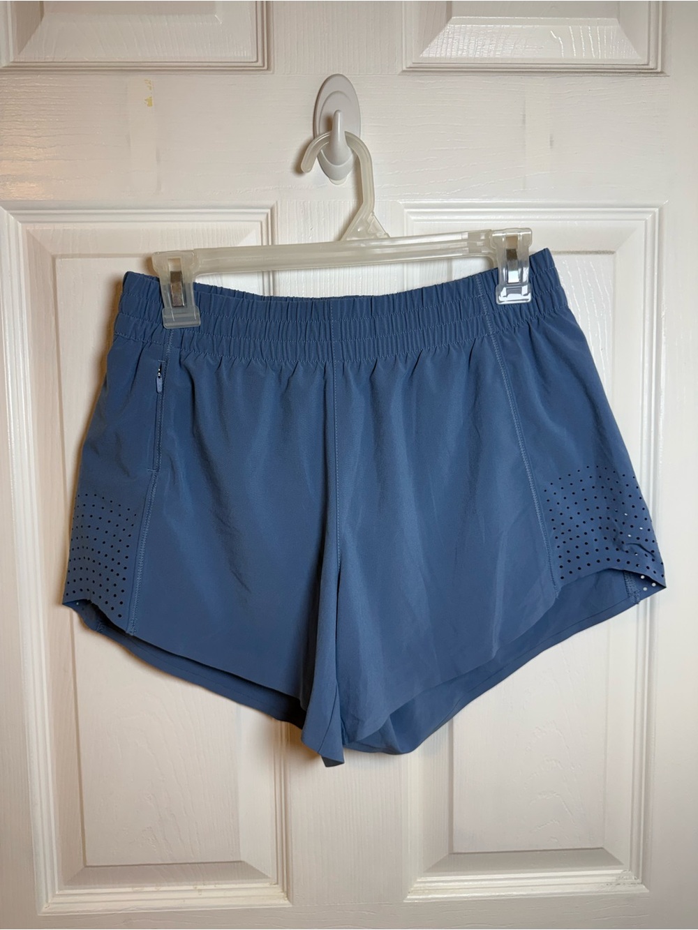Athleta Hustle 4.5" Short, size XS